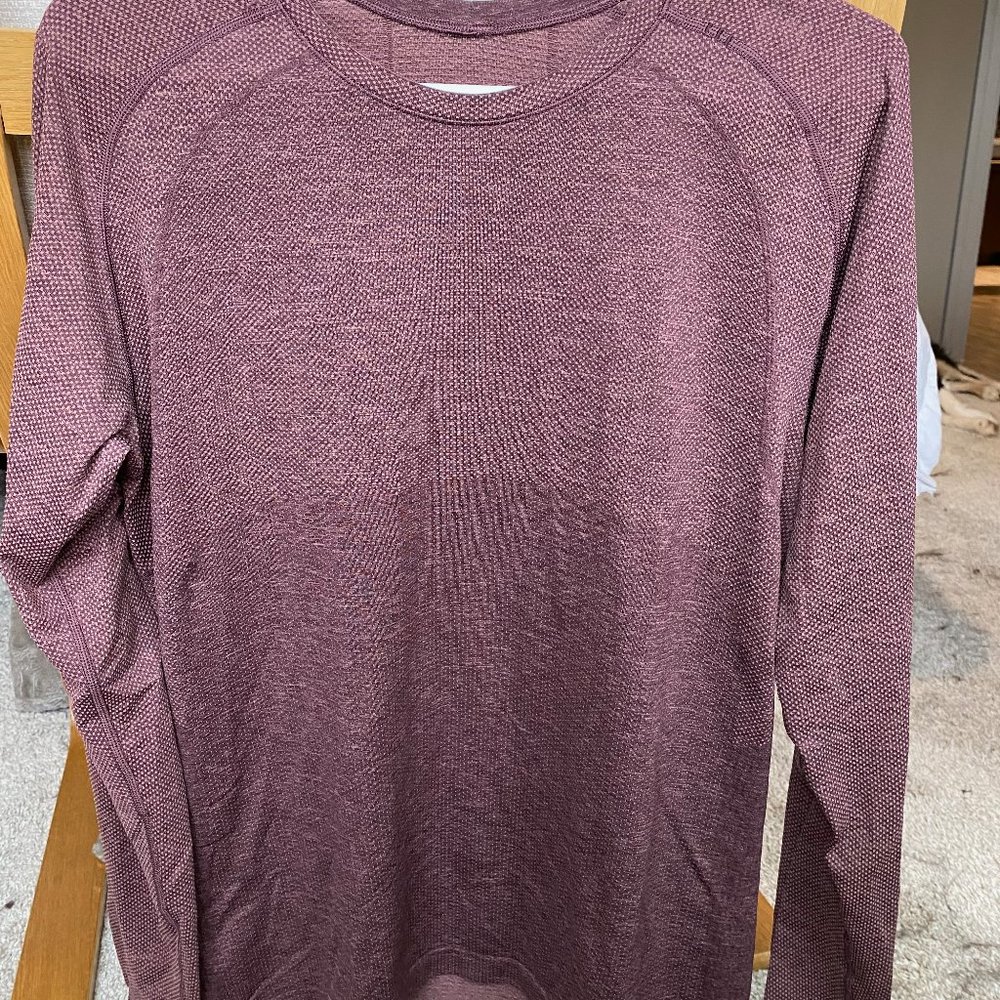 Lululemon Men's LS Shirt - Size M